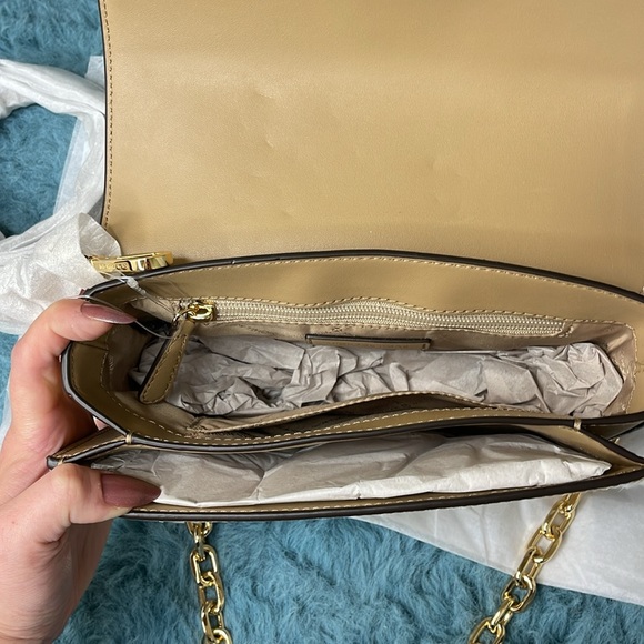 🛍️🤩Michael Michael Kors Carmen Shoulder Bag/Wallet Set🛍️🤩 - Picture 14 of 17